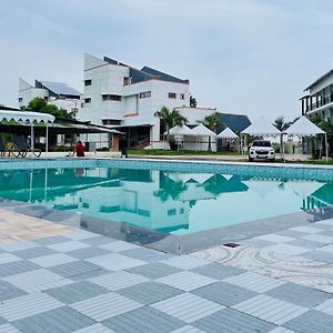 Vasant Vihar Resort